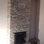 Teplovzdušný krb se zadním přikládáním