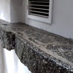 Akumulační krb - kamená římsa